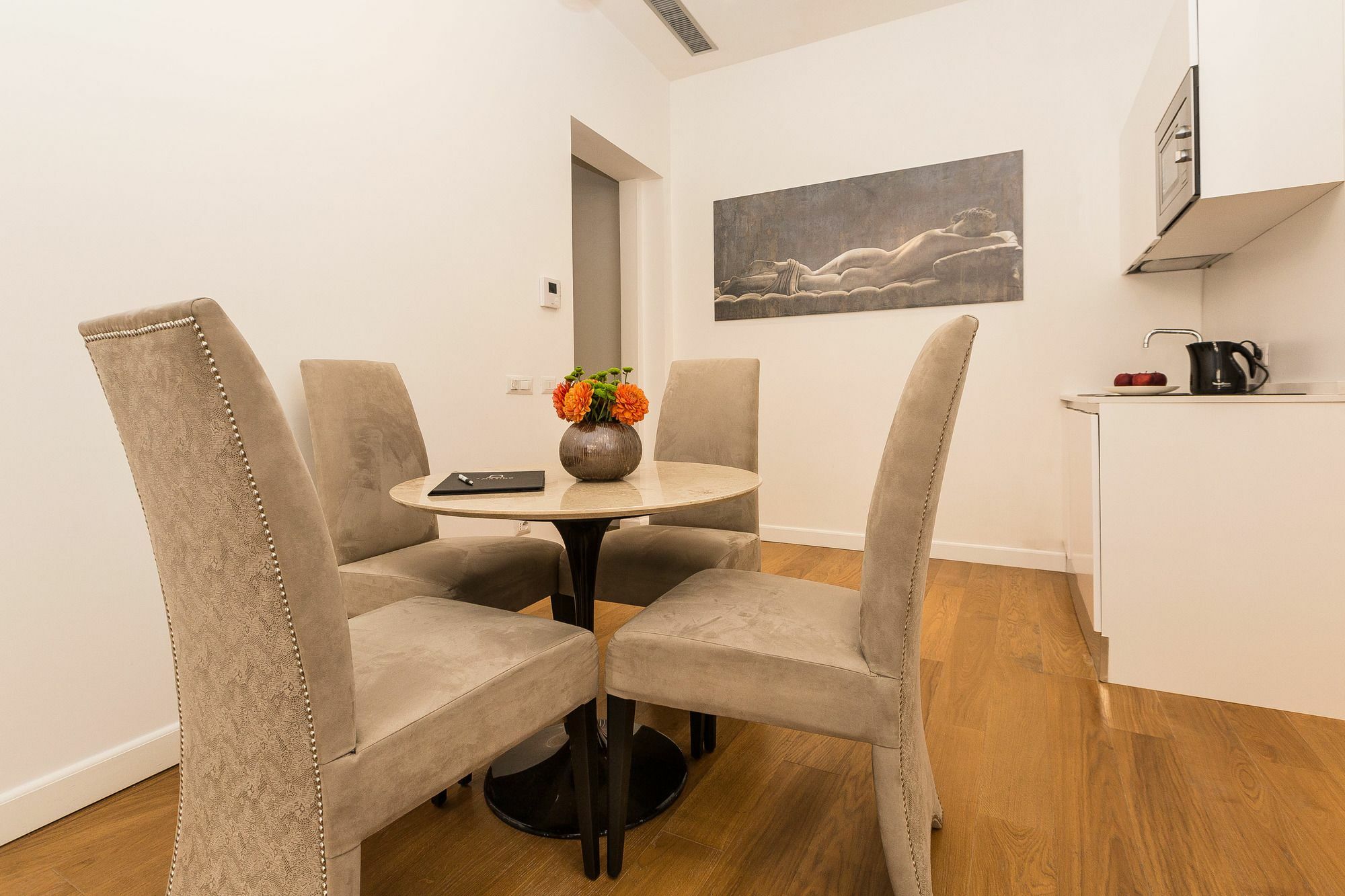 Amazing Vittoriano Apartment